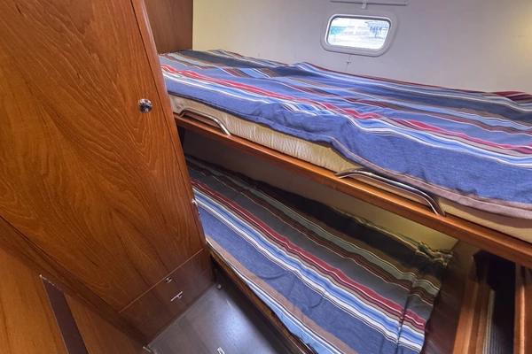 Photo of the 2008 Wauquiez 47 Pilot Saloon