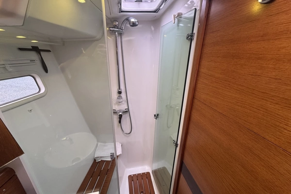 Photo of the 2008 Wauquiez 47 Pilot Saloon