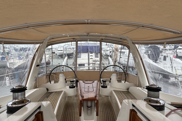 47ft Wauquiez Yacht For Sale
