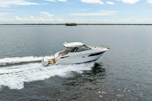 2022 Sea Ray 32