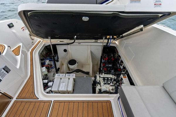 2022 Sea Ray 32