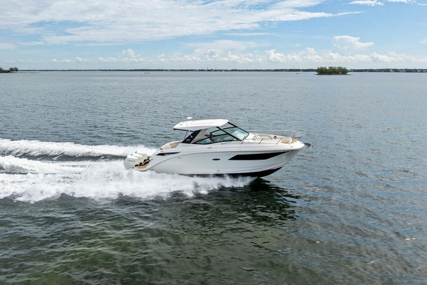 2022 Sea Ray 32 Sundancer