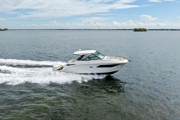 2022 Sea Ray 32