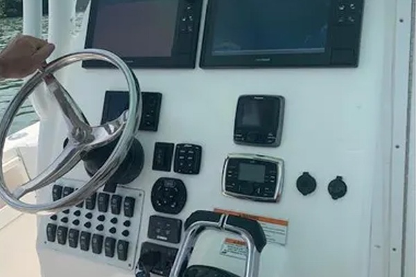 32ft Stamas Yacht For Sale