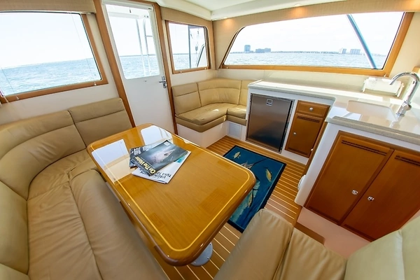 2007 Cabo 35
