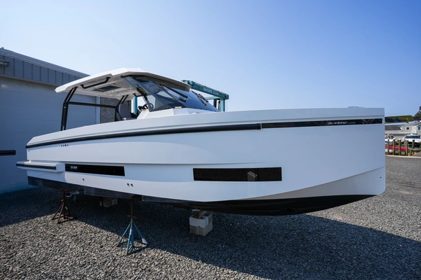 32-ft-De Antonio-2027-Yachts D32- Naples Florida United States  yacht for sale
