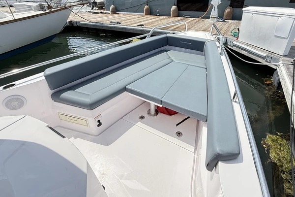 2022 Axopar 28
