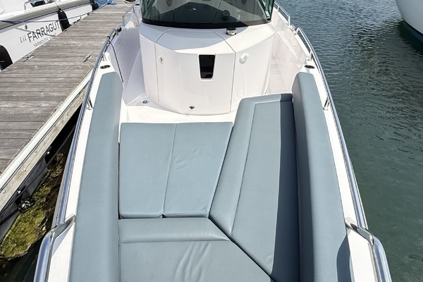 IBIS 28ft Axopar Yacht For Sale