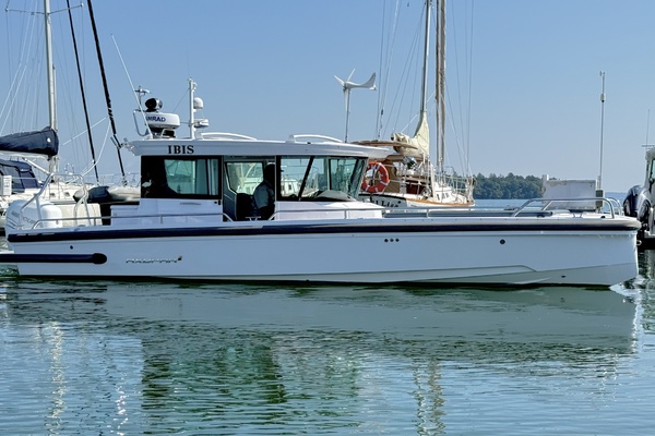 IBIS 28ft Axopar Yacht For Sale
