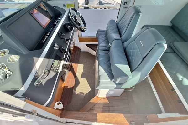 2022 Axopar 28