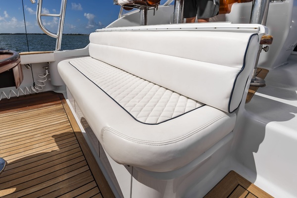 JOMO 37ft Spencer Yacht For Sale