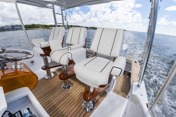 JOMO 37ft Spencer Yacht For Sale