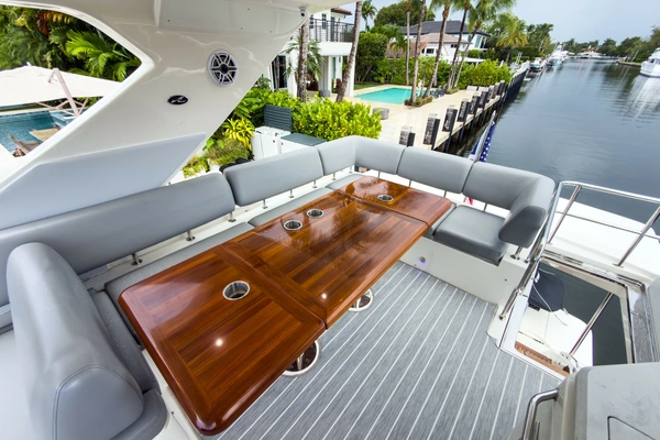 Sea Ray  Yacht For Sale