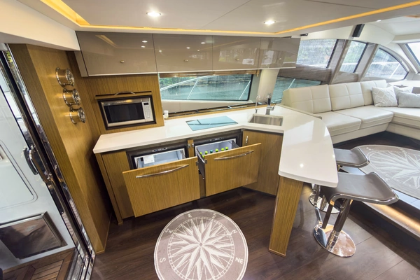 Sea Ray  Yacht For Sale