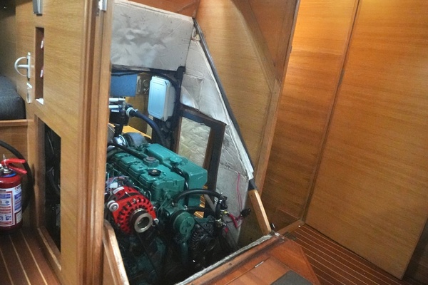 GIVE r 50ft Custom Yacht For Sale