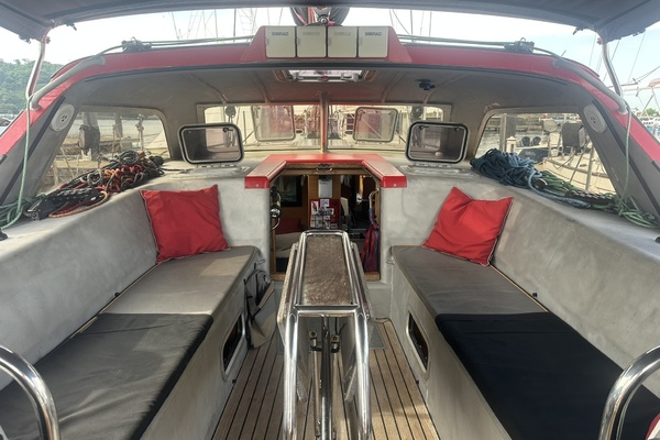GIVE r 50ft Custom Yacht For Sale