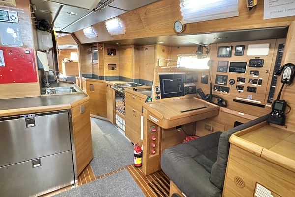 GIVE r 50ft Custom Yacht For Sale