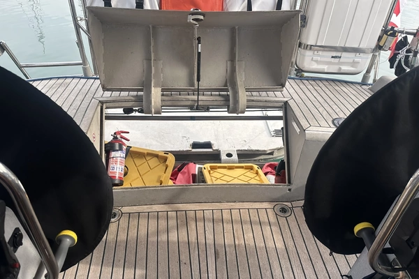 Custom Simonis-Voogd 501 Yacht For Sale