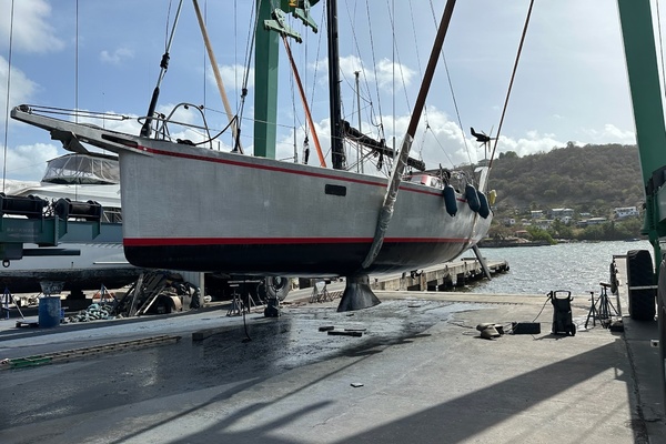 GIVE r 50ft Custom Yacht For Sale