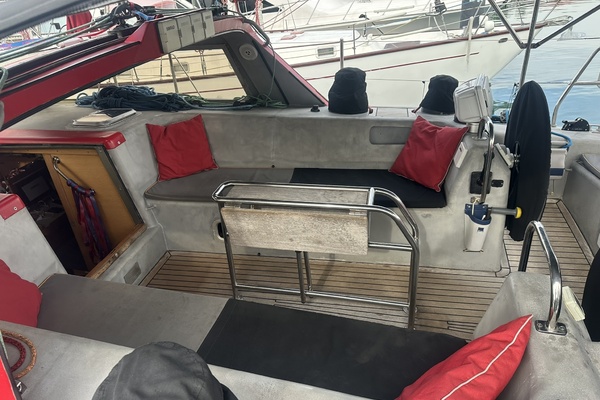 GIVE r 50ft Custom Yacht For Sale