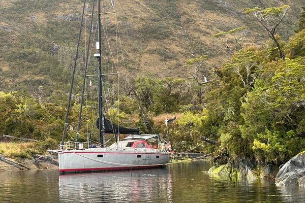 GIVE r 50ft Custom Yacht For Sale