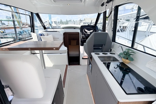 Photo of the 2027 Beneteau Antares 9 "In Stock"