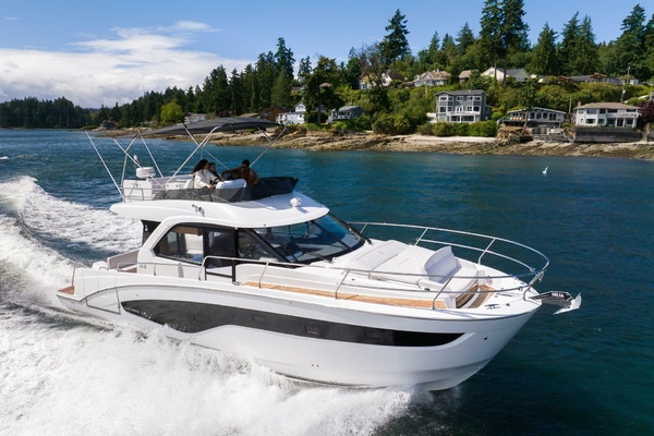 2027 Beneteau 42 Antares 12 Fly