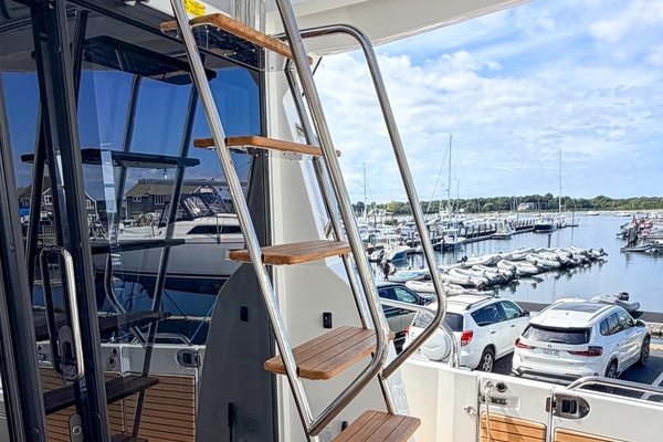 In Stock 42ft Beneteau Yacht For Sale