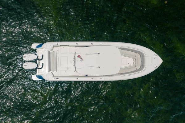 2023 Intrepid 35