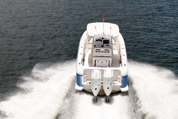 2023 Intrepid 35