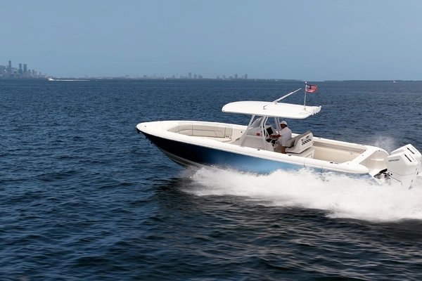 2023 Intrepid 35