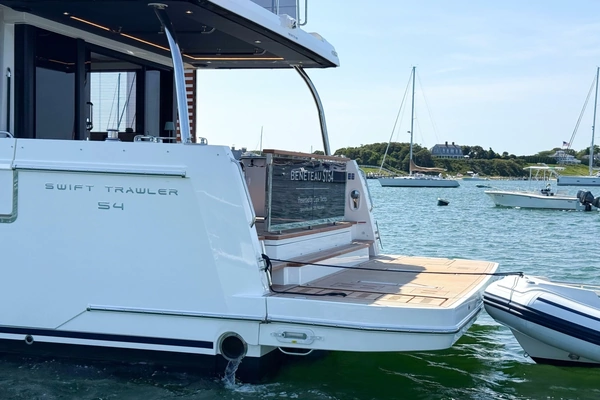 Beneteau Swift Trawler 54 Yacht For Sale
