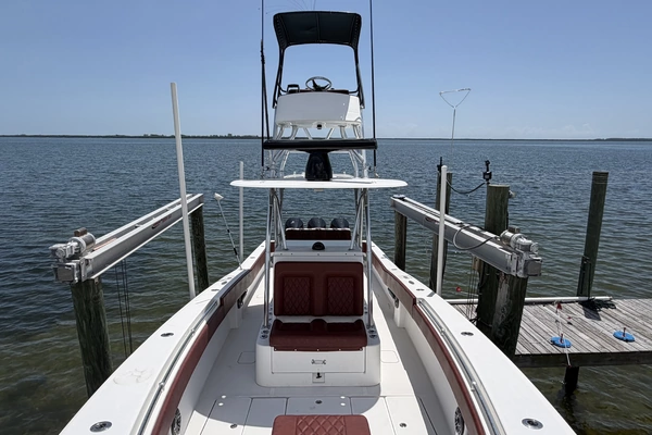 2007 Invincible 36