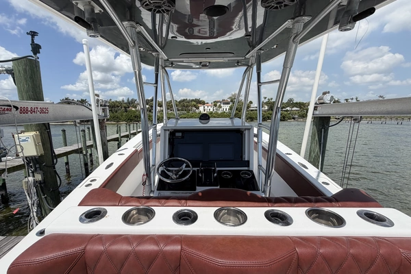 2007 Invincible 36