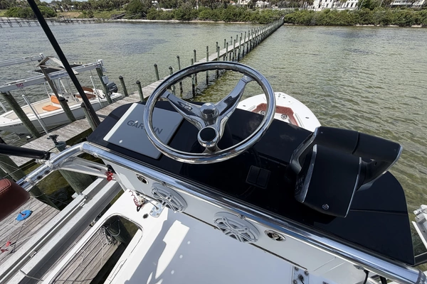 2007 Invincible 36