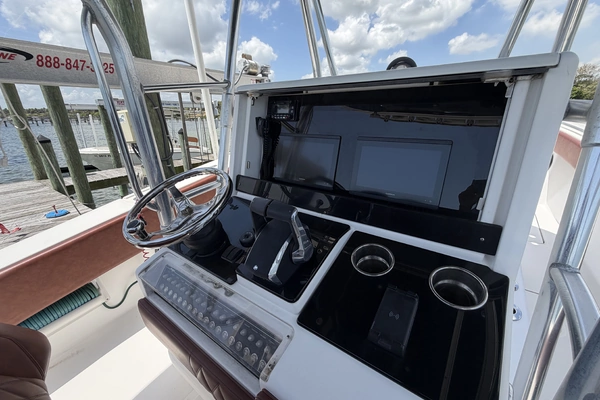 2007 Invincible 36