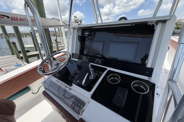 2007 Invincible 36