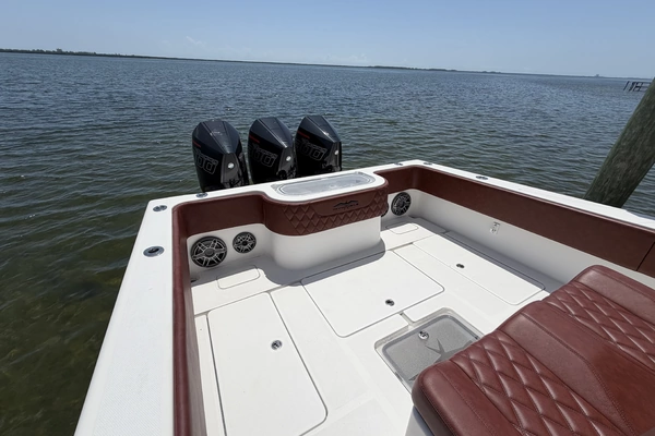 2007 Invincible 36