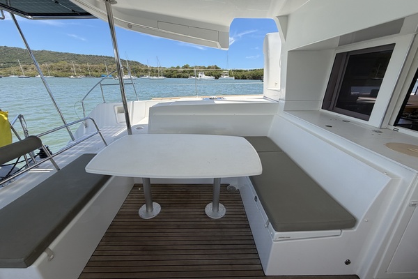 Lexak 45ft Lagoon Yacht For Sale