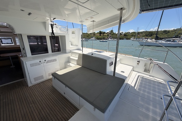 Lexak 45ft Lagoon Yacht For Sale