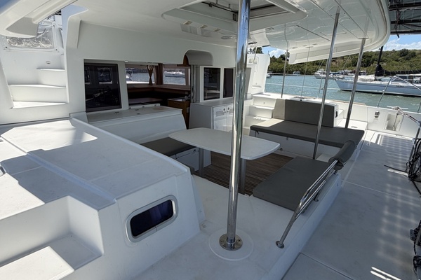 Lexak 45ft Lagoon Yacht For Sale