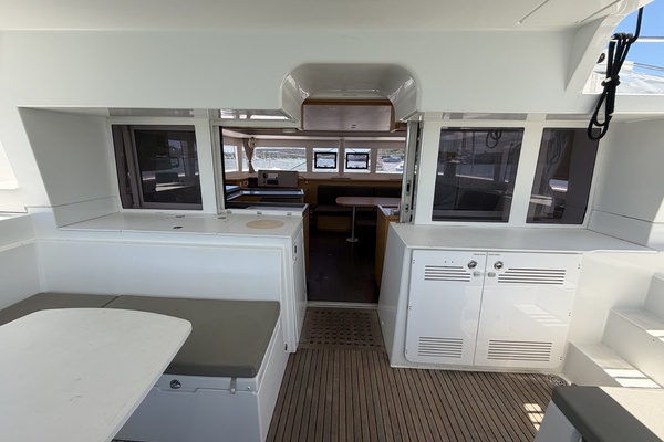 Lexak 45ft Lagoon Yacht For Sale