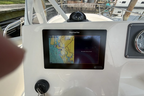 Photo of the 2020 Boston Whaler 190 Montauk