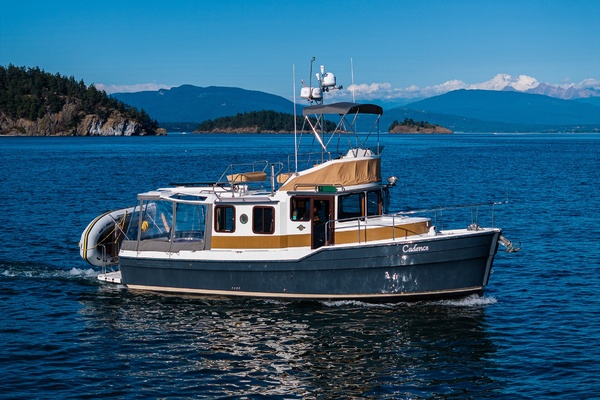 Cadence 31ft Ranger Tugs Yacht For Sale