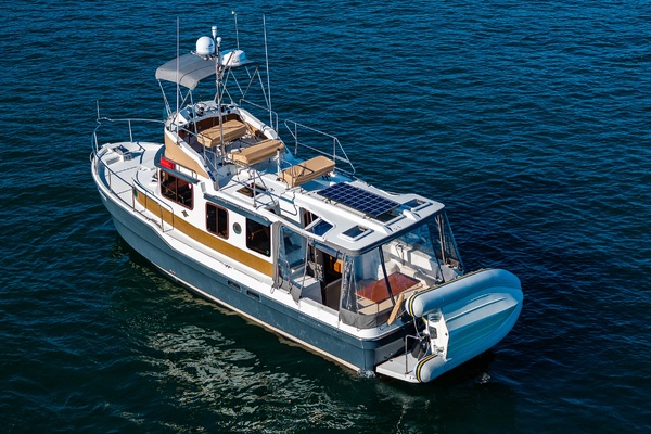 Cadence 31ft Ranger Tugs Yacht For Sale