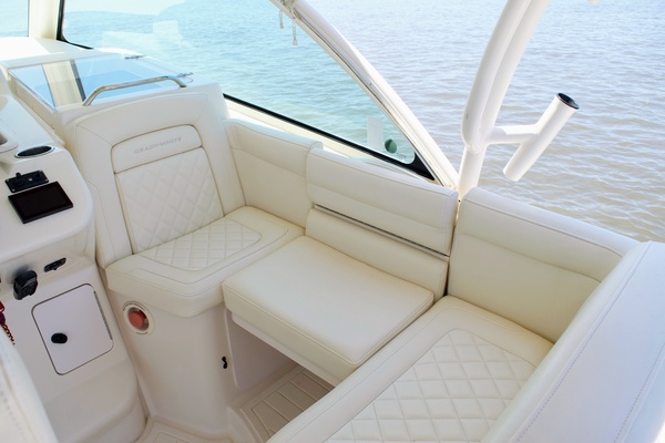 TRIPLE NET 37ft Grady White Yacht For Sale