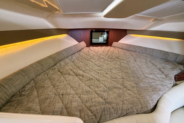 TRIPLE NET 37ft Grady White Yacht For Sale