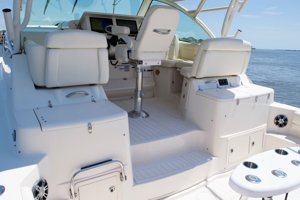 TRIPLE NET 37ft Grady White Yacht For Sale
