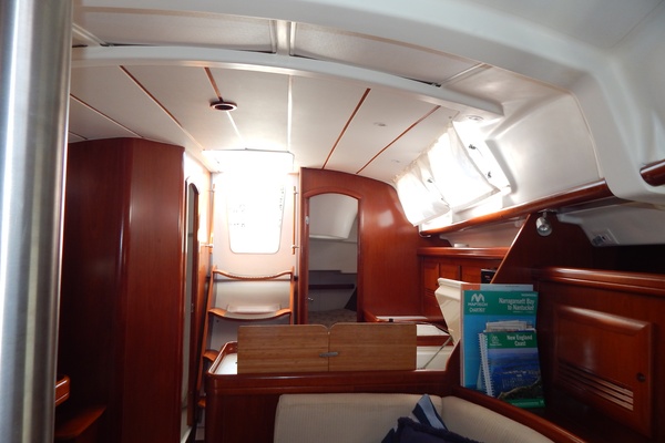 Mirage 37ft Beneteau Yacht For Sale