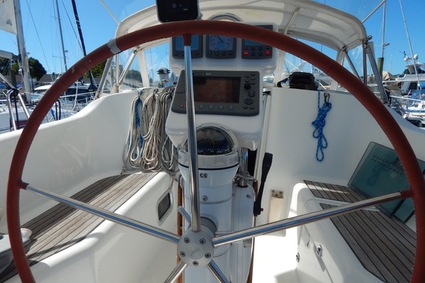 Mirage 37ft Beneteau Yacht For Sale